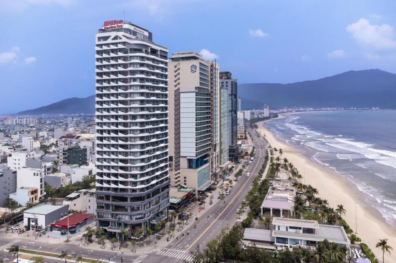 Hilton Garden Khách sạn